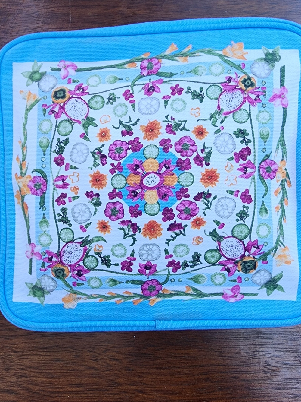 Estee Lauder X Amber Locke Floral Kaleidoscope Makeup Bag GWP - Picture 2 of 5